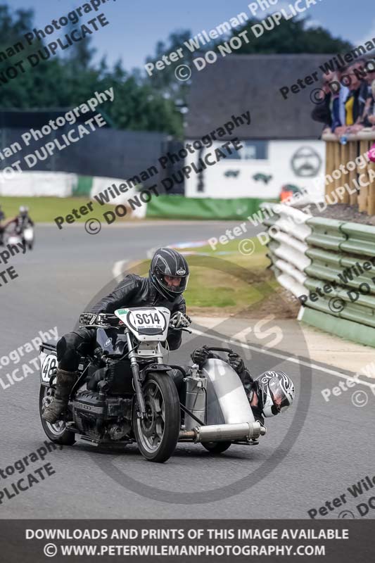 Vintage motorcycle club;eventdigitalimages;mallory park;mallory park trackday photographs;no limits trackdays;peter wileman photography;trackday digital images;trackday photos;vmcc festival 1000 bikes photographs